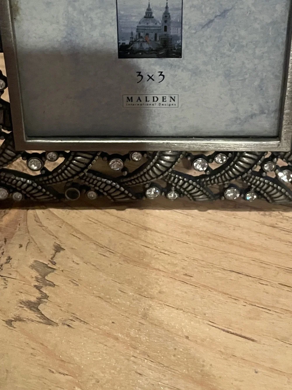 Vintage modern ornate